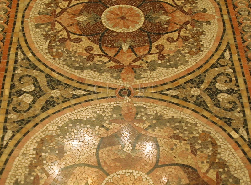 Мраморная мозаика на полу в храме Рождества Богородицы