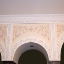 Арабески. Роспись на столбах в холле.